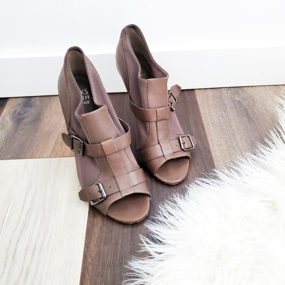 Saks Booties - Picture 6 of 9